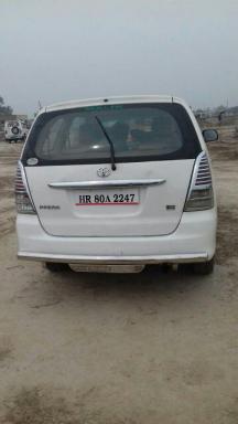 Toyota Innova 2.5 G 7 STR BS IV 2014
