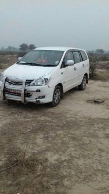 Toyota Innova 2.5 G 7 STR BS IV 2014