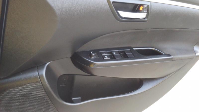 Maruti Suzuki Swift VXi 2012