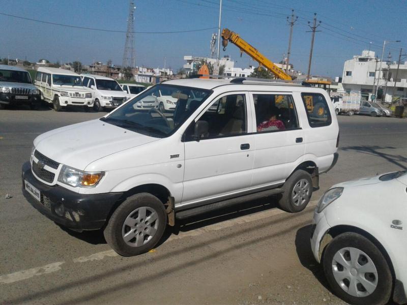 Chevrolet Tavera Neo 3 Max -9 STR BS-III 2016