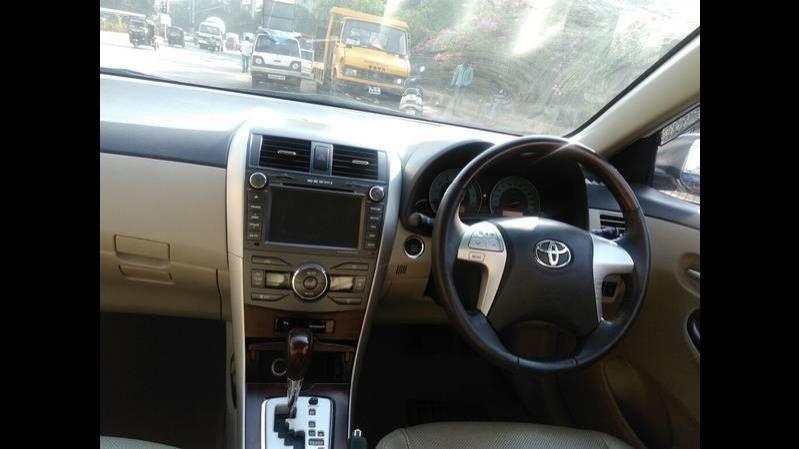 Toyota Corolla Altis 1.8 VL AT 2012