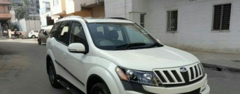 Mahindra XUV500 W10 2015