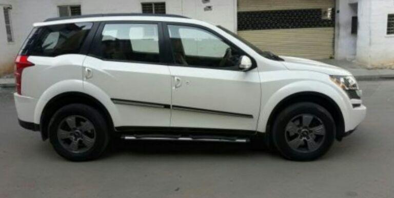 Mahindra XUV500 W10 2015