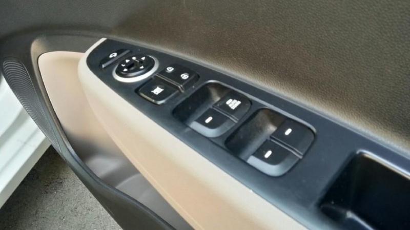 Hyundai Grand i10 Sportz 1.2 Kappa VTVT 2014