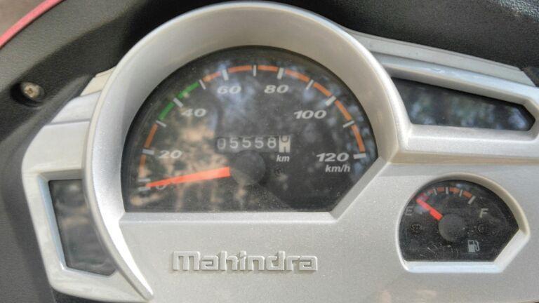 Mahindra  Gusto  VX 2016