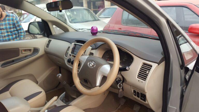 Toyota Innova 2.5 GX 7 STR BS IV 2013