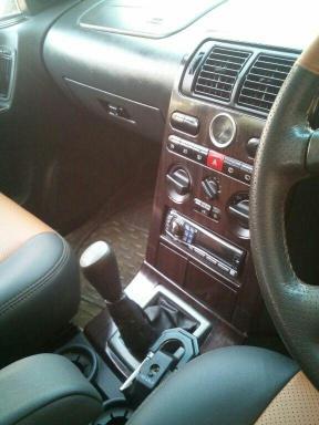 Tata Safari 4X2 VX DICOR 2.2 VTT 2011