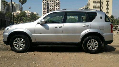 Mahindra Ssangyong Rexton RX7 2012