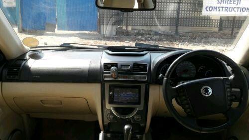 Mahindra Ssangyong Rexton RX7 2012