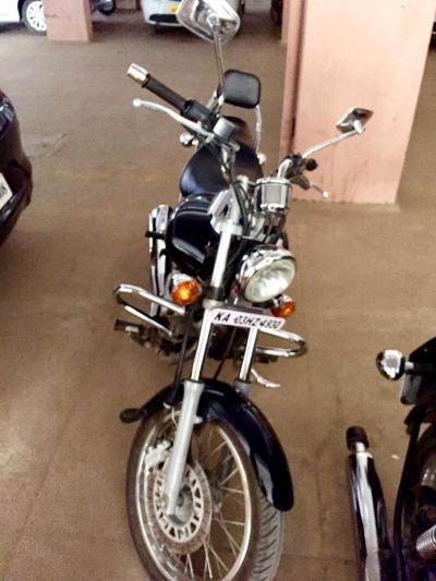 Bajaj Avenger 220 DTS-i 220 cc 2015