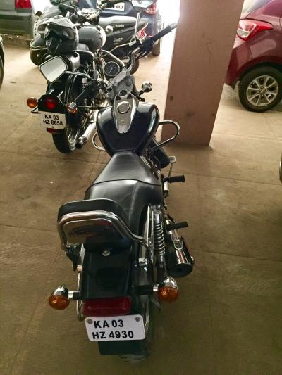 Bajaj Avenger 220 DTS-i 220 cc 2015