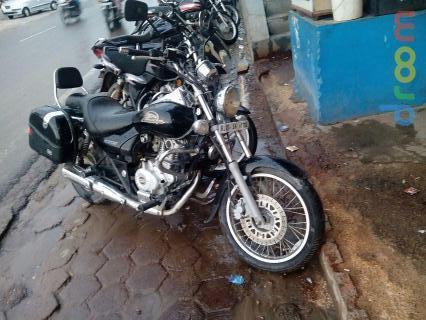 Bajaj Avenger 220cc 2011