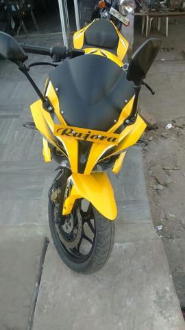 Bajaj Pulsar RS200 ABS 2015