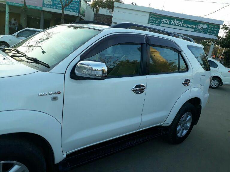 Toyota Fortuner 3.0 4x4 AT 2012