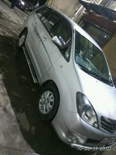 Toyota Innova 2.5 V 2010