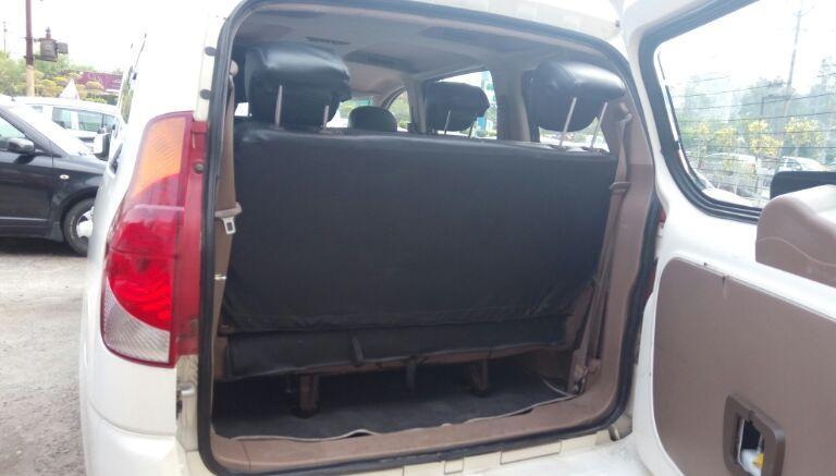 Mahindra Xylo E8 2011