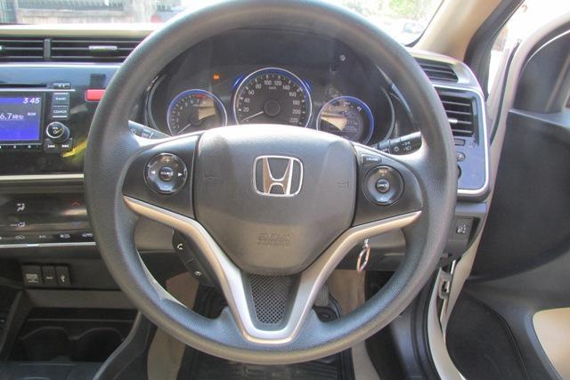 Honda City 1.5 V MT 2014