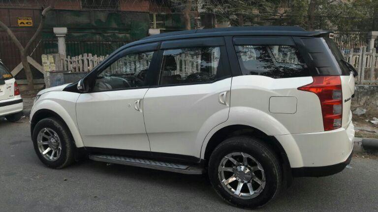 Mahindra XUV500 W8 2015