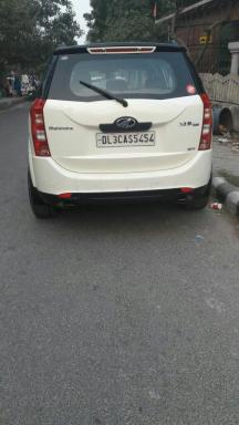 Mahindra XUV500 W8 2015