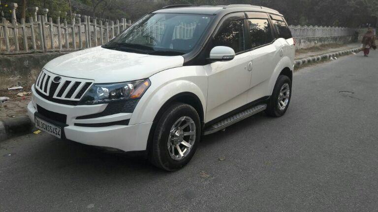 Mahindra XUV500 W8 2015