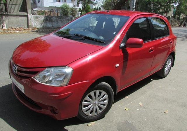 Toyota Etios Liva G 2012