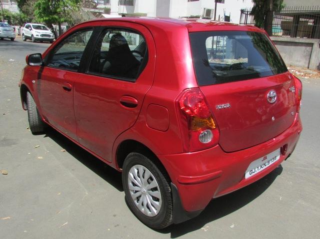 Toyota Etios Liva G 2012