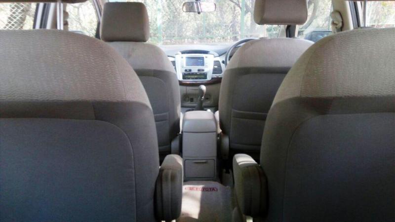 Toyota Innova 2.5 V 7 STR 2012