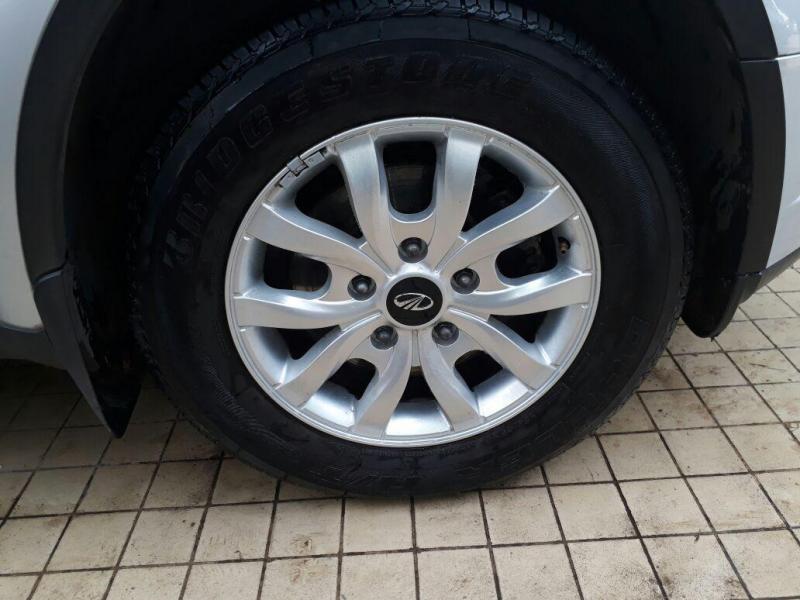 Mahindra XUV500 W10 AT 2016