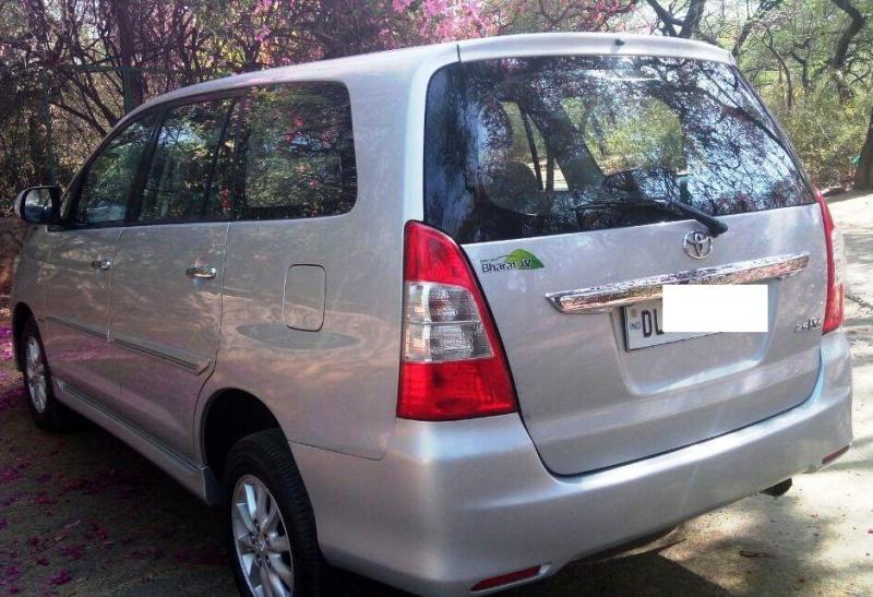 Toyota Innova 2.5 V 7 STR 2012