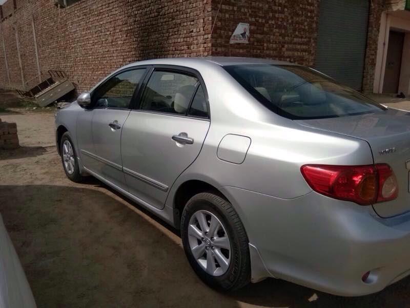 Toyota Corolla Altis 1.8 G AT 2010