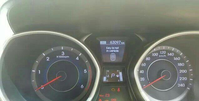 Hyundai Elantra 1.6 Base 2013