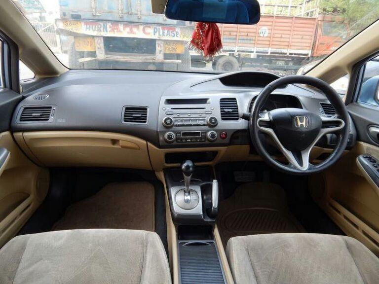 Honda Civic 1.8 V AT 2006