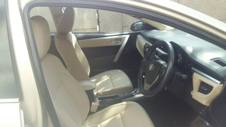 Toyota Corolla Altis VL AT Petrol 2015
