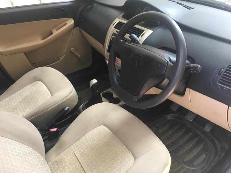 Tata Indica Vista Aqua 1.3 Quadrajet 2012