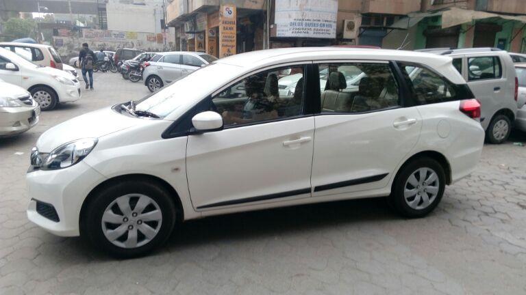 Honda Mobilio S I - VTEC 2016