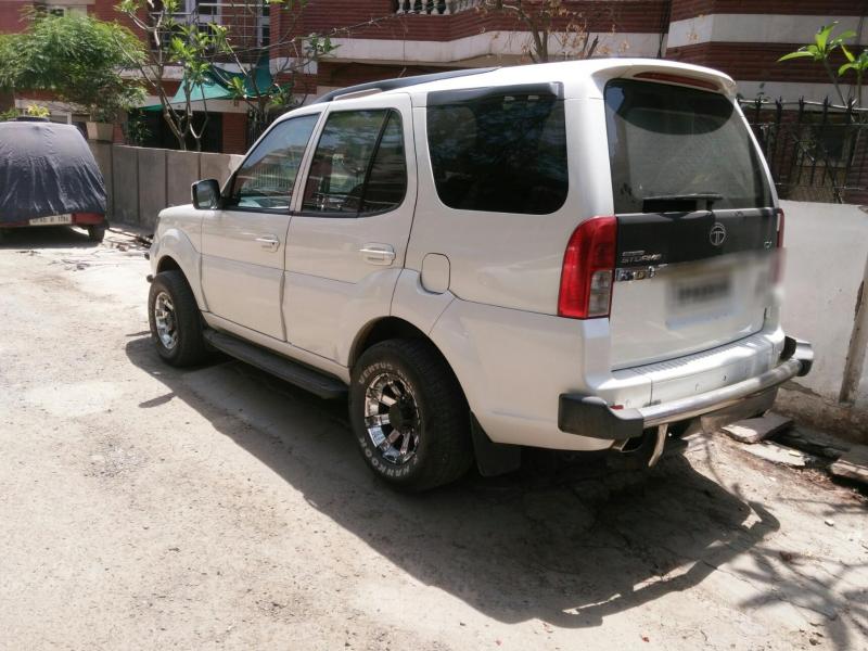 Tata Safari Storme 2.2 EX 4X2 2013