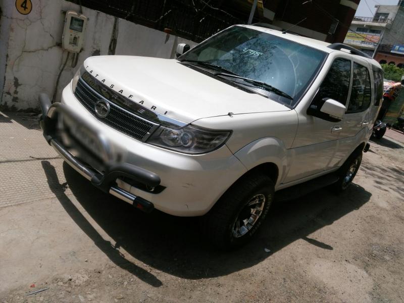 Tata Safari Storme 2.2 EX 4X2 2013