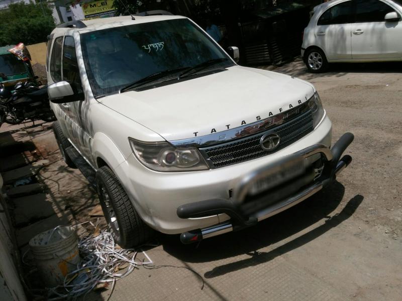 Tata Safari Storme 2.2 EX 4X2 2013