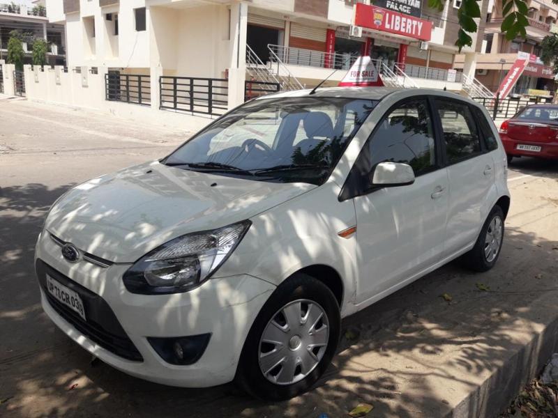Ford Figo 1.4 TDCI TITANIUM 2012