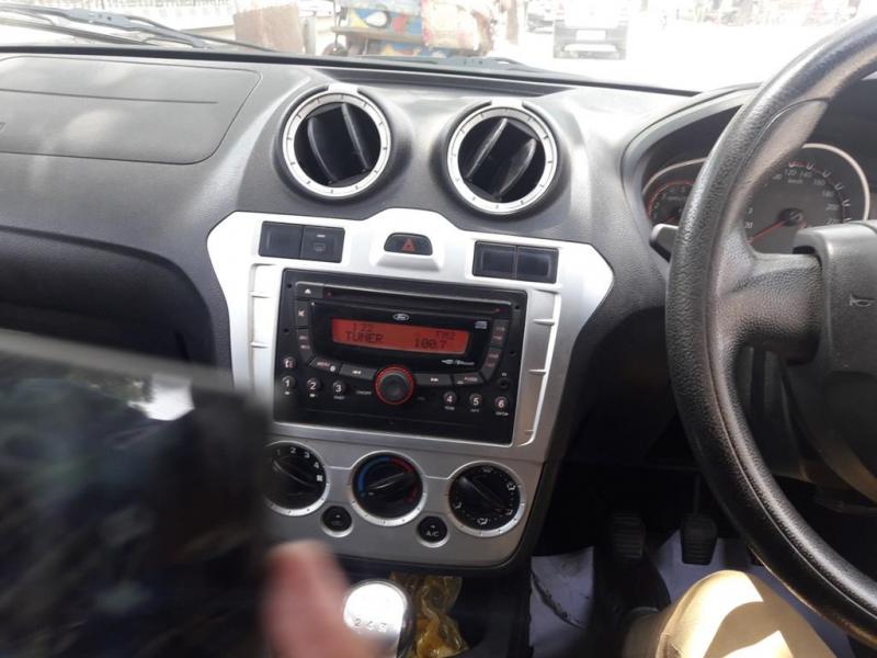 Ford Figo 1.4 TDCI TITANIUM 2012