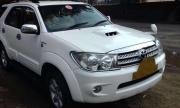 Toyota Fortuner 3.0 4x2 MT 2010
