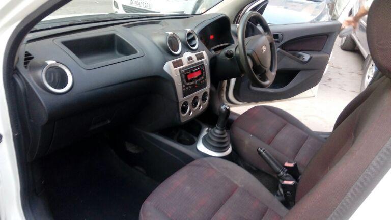 Ford Figo ZXI DURATEC 1.2 2011