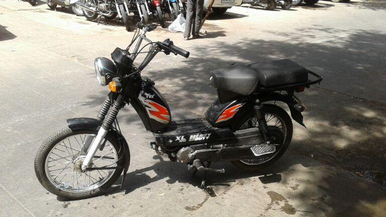 tvs xl super moped price