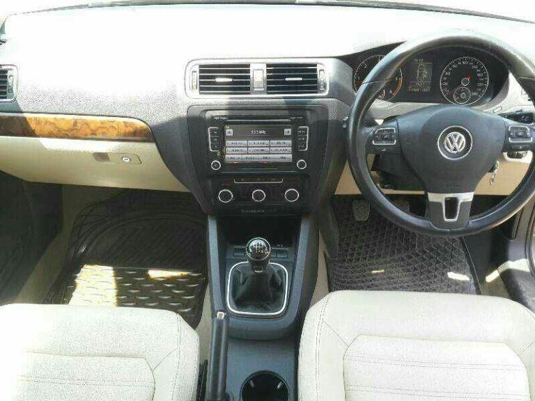 Volkswagen Jetta 2.0 TDI HIGHLINE MT 2012