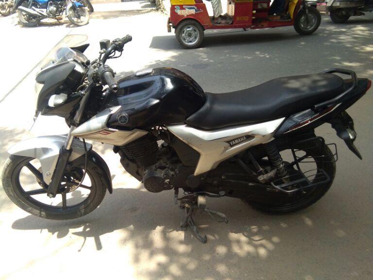 Yamaha SZR 150cc 2012