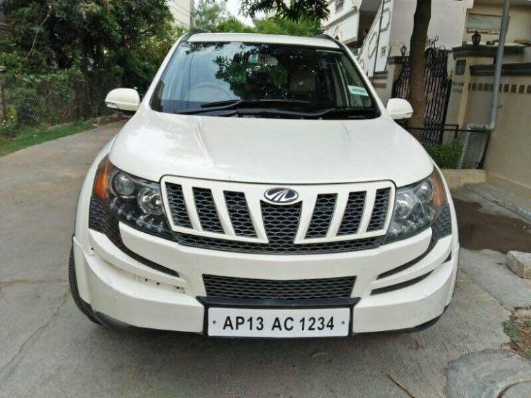 Mahindra XUV500 W8 2012