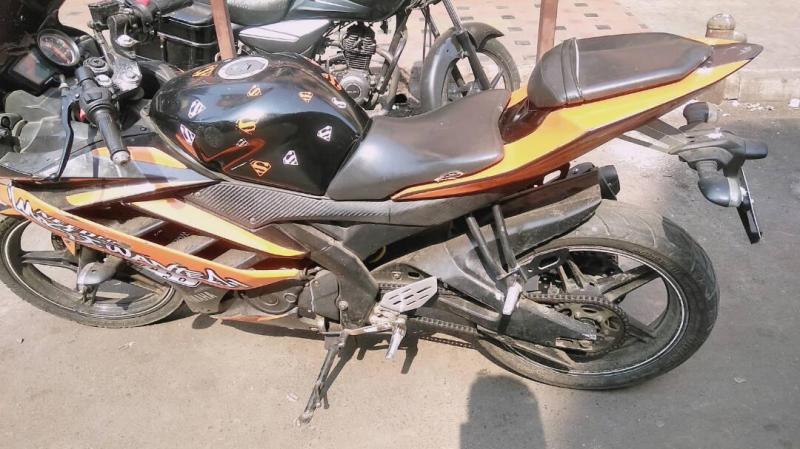 Yamaha YZF-R15 2.0 150cc 2012
