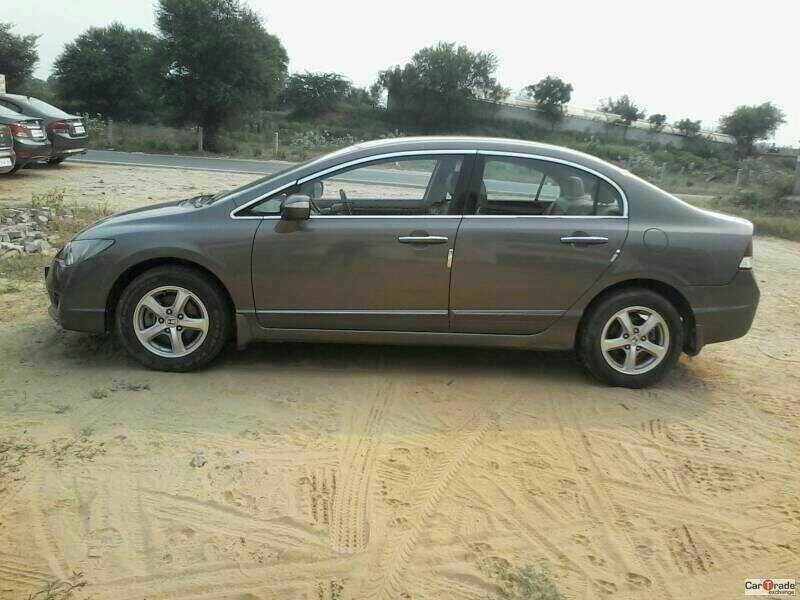 Honda Civic 1.8 V AT 2012