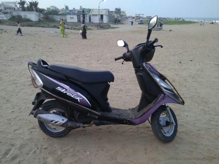 streak scooty price