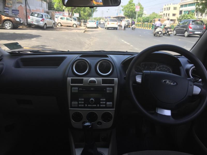 Ford Fiesta TITANIUM PLUS DIESEL 2011